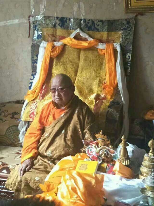 丘珠達瓦仁波切。