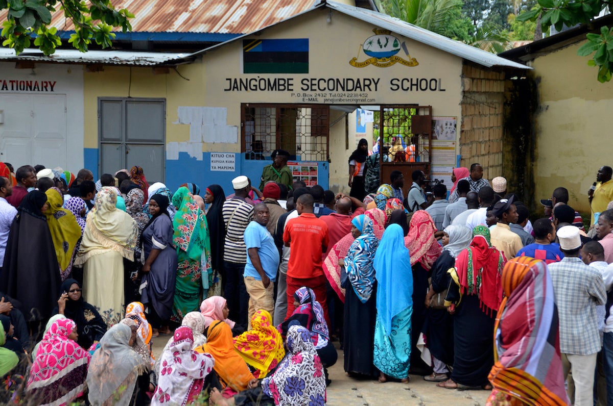 Residents line up to vote before the deadline in Zanzibar, Tanzania.