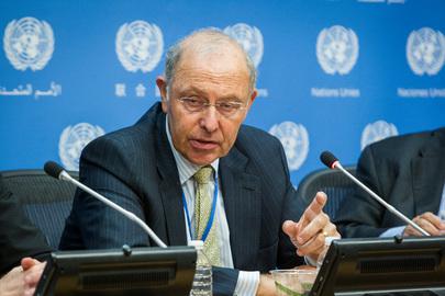 禁止酷刑委员会主席克劳迪奥·格罗斯曼