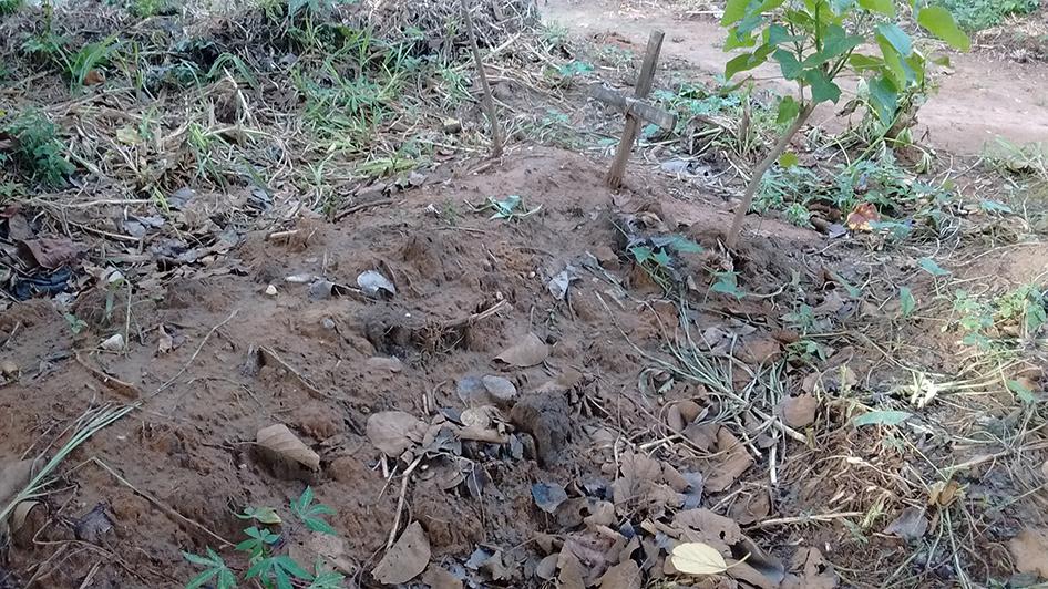 The grave of Anna Kuguma, who was killed in Katumba, Kirumya sub-county in Bundibugyo district, Uganda, around February 27, 2016.