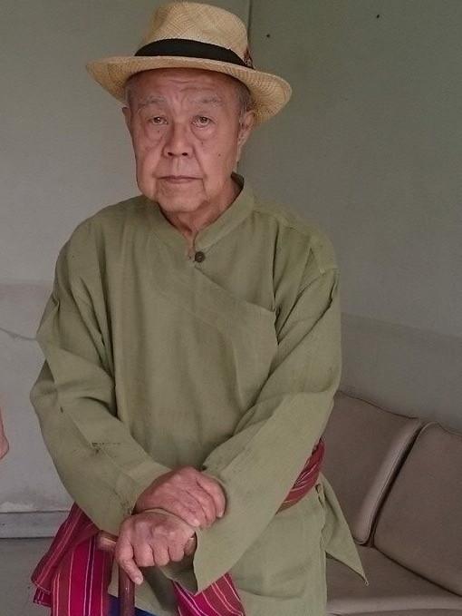 泰国着名学者萧素乐（Sulak Sivaraksa）因质疑16世纪泰皇骑象作战的历史真实性，被控最高可判处15年徒刑的大不敬之罪。