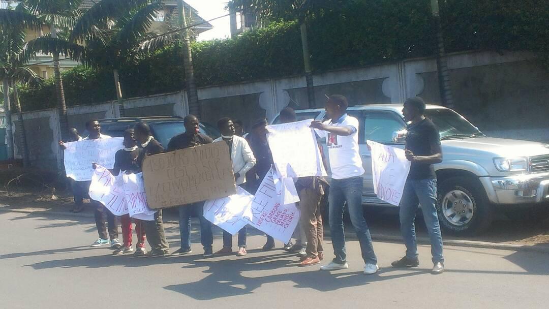 Activists from the citizens’ movements Filimbi and LUCHA RDC Afrique peacefully protest on July 11, 2018 in Goma, in eastern Democratic Republic of Congo, for the release of fellow activists detained in the capital Kinshasa since December 2017.