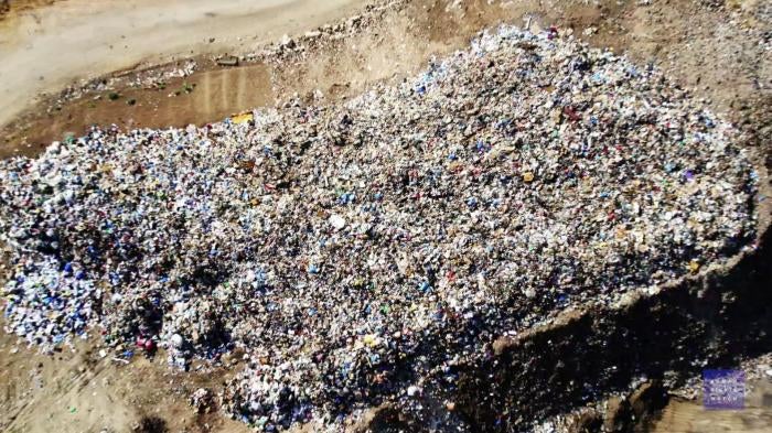 201703MENA_Lebanon_Trash_cover