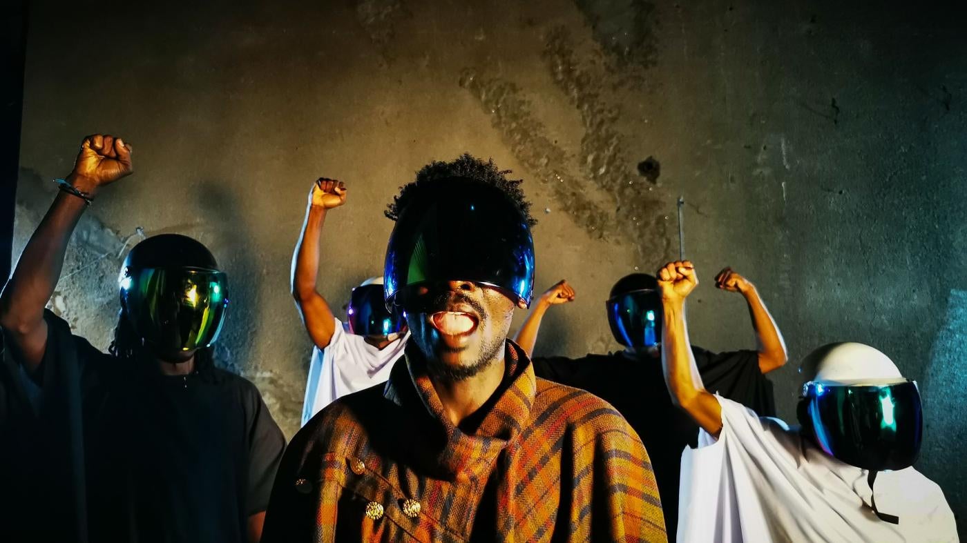 Picture captured during the making of the video clip for Bosembo.