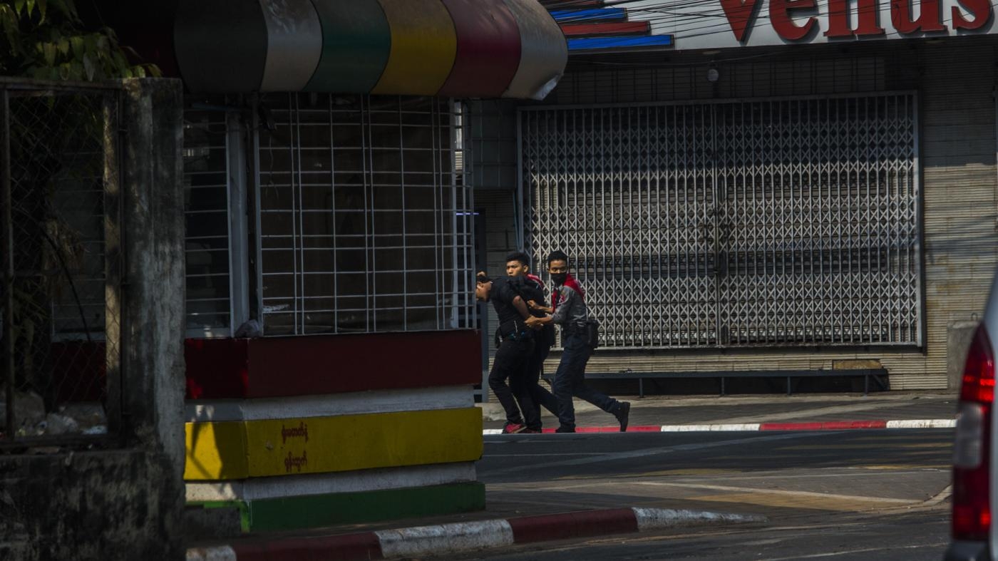  Police arrest a protester in Yangon, Myanmar,&nbsp;on&nbsp;March&nbsp;27,&nbsp;2021.
 © 2021 Private