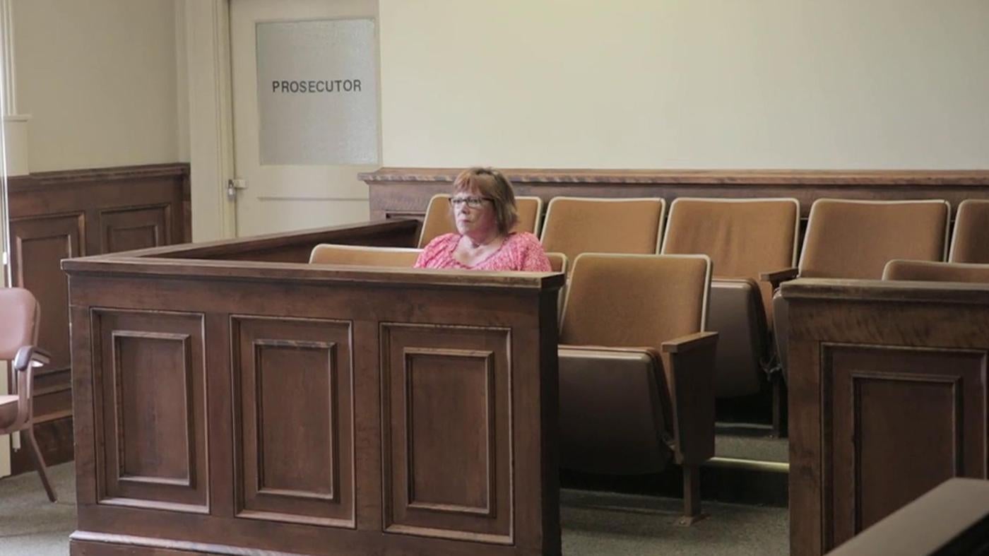 Lindy Lou Wells in the same jury box seat where she sat for the Bobby Wilcher death penalty trial. 