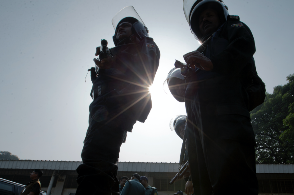 Bangladeshi police cordon off the court building during the court appearance of Bangladesh's former prime minister and Bangladesh Nationalist Party (BNP) chairperson Khaleda Zia in Dhaka, Bangladesh, Thursday, Dec. 28, 2017. 