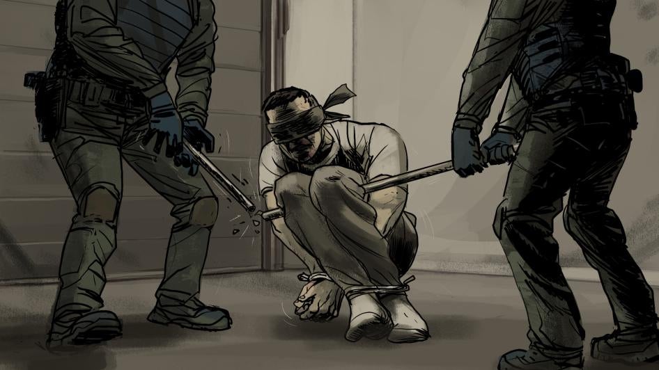 «Богдан» рассказывает, что как минимум один раз солдаты заставляли его принимать «позу попугая». В какой-то момент, когда его подняли, металлическая труба не выдержала его веса, согнулась и сломалась.