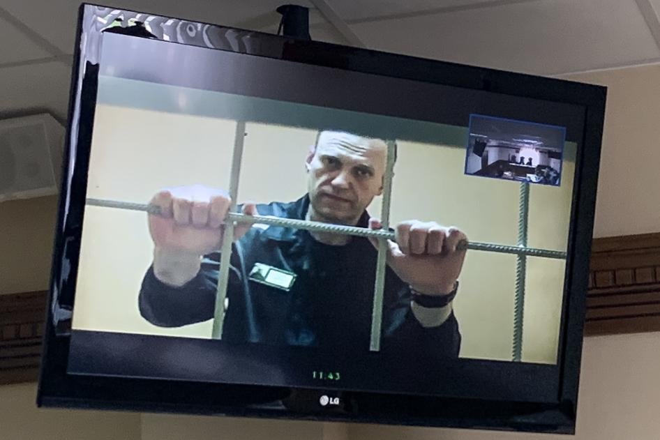 L’opposant russe emprisonné Alexeï Navalny assistait par vidéo à une audience de son procès tenu à un tribunal à Vladimir, en Russie, le 7 juin 2022. La liaison vidéo a été effectuée par le Service pénitentiaire fédéral russe. 