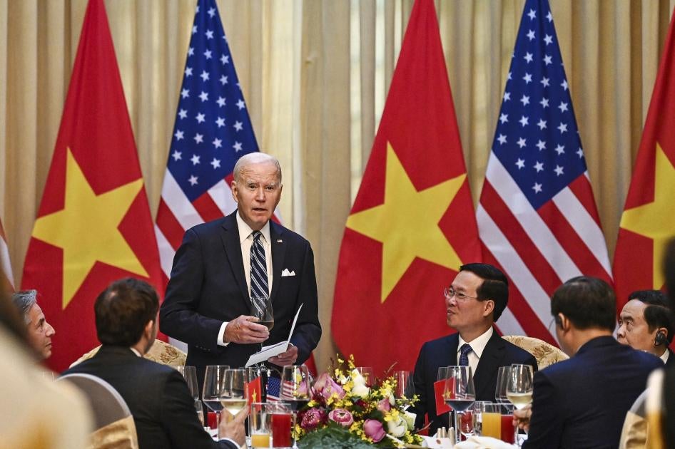 US President Joe Biden, standing, attends a state luncheon hosted by Vietnam’s President Vo Van Thuong, center right, at the Presidential Palace in Hanoi, Vietnam, September 11, 2023. 