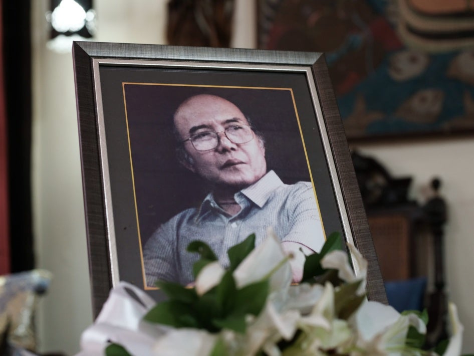 Atmakusumah Astraatmadja.