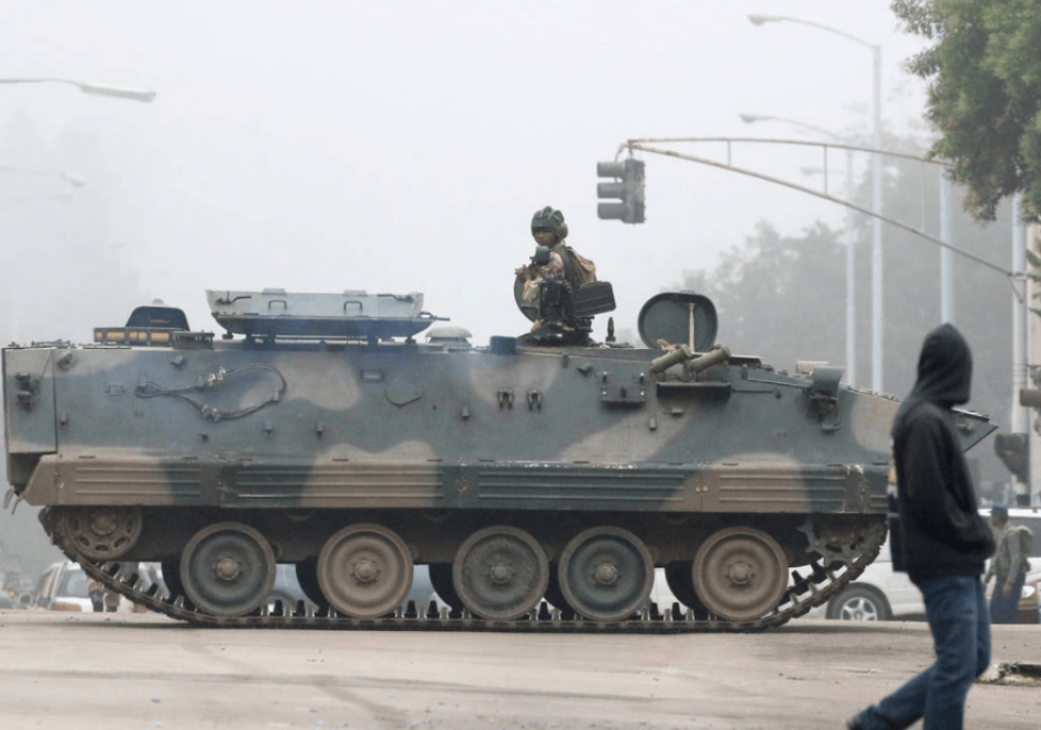 201711africa_zimbabwe_coup