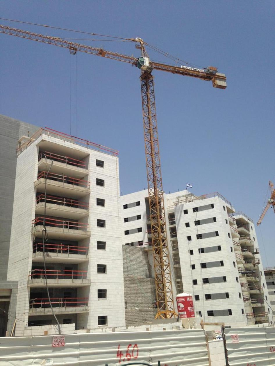 إنشاء مشروع أميري نوف السكني في مستوطنة ألفي منشيه الإسرائيلية. 