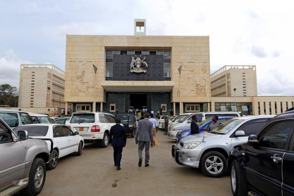 Ugandan lawmakers arrive at the parliament, in Kampala, Uganda September 21, 2017.