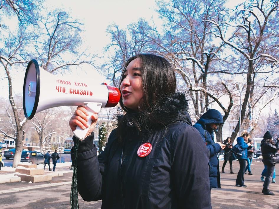 Фариза Оспан на женском марше в Алматы 8 марта 2020 г. © Казфем/Эйри Дуйсенова, 2020.
