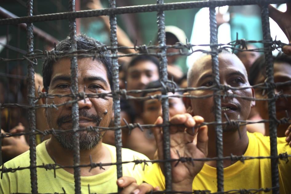 Inmates in the North Cotabato District Jail in Kidapawan City, Philippines, January 2017.  (c) 2017 AP Photo
