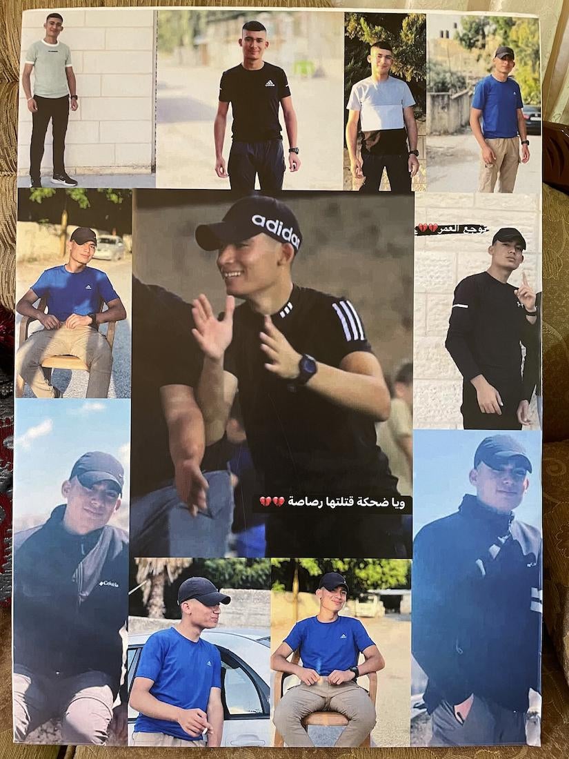 ملصق لصور محمود السعدي، في منزل والديه في مخيم جنين للاجئين، 6 مايو/أيار 2023.