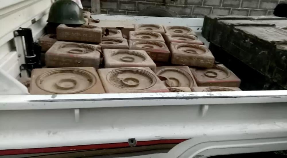 Pakistani mines with low metal content, reportedly removed from Khakhwa, Hodeida governorate. These mines are difficult to locate using metal detectors. © 2018 Private