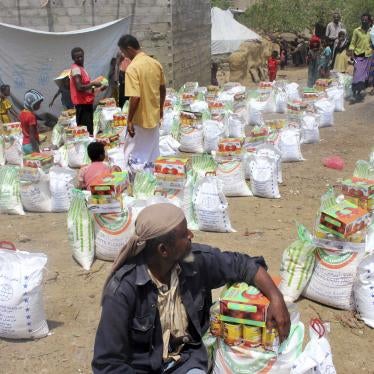 Aid is delivered in Aslam, Hajjah, Yemen, September 2018