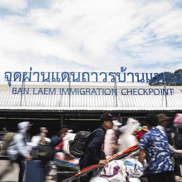 Migrant workers move through the Ban Laem Immigration Checkpoint on the Thai-Cambodian border, July 28, 2025.