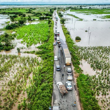 Vehicles lined up along the flood-damaged road that connects Maputo province to the rest of the country, Mozambique, January 17, 2026. 