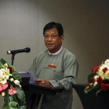 Tin Aye, chairman of Burma's election commission, gives a speech on the 2015 general elections at a hotel in Rangoon, Burma on June 26, 2015. 