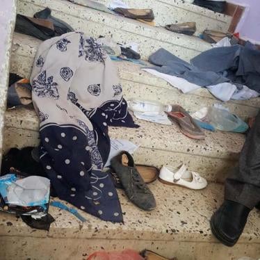 201905mena_yemen_shoes