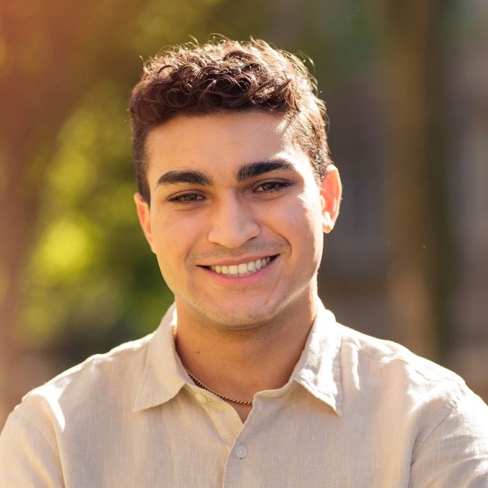 Andres Burgos Headshot